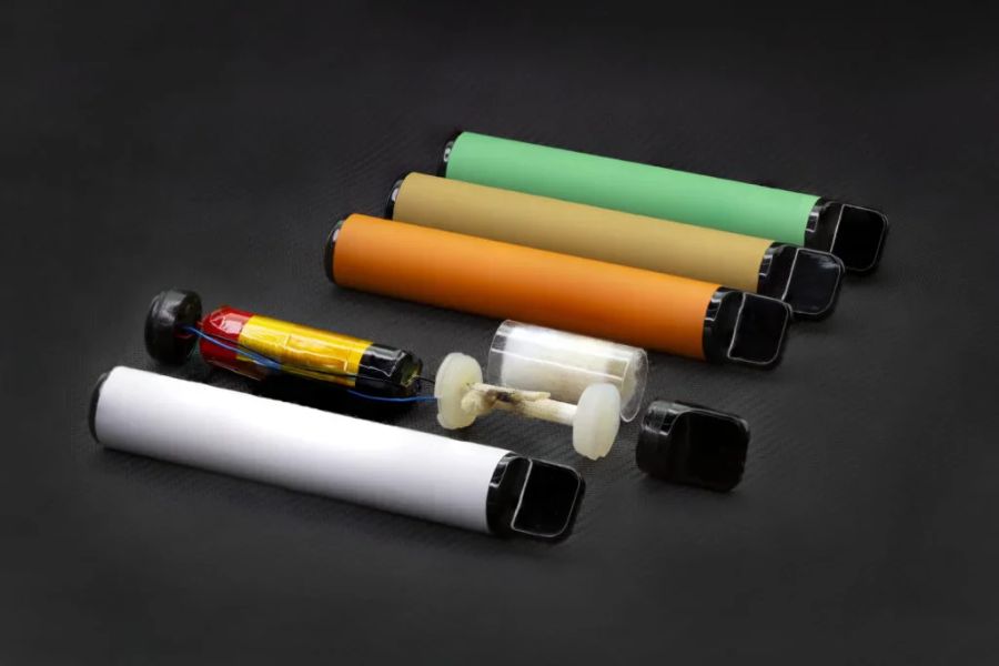 how to recharge a disposable vape 2